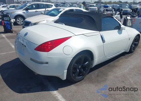 2006 Nissan 350Z Touring z USA, uszkodzony, nr VIN JN1AZ36A56M453501